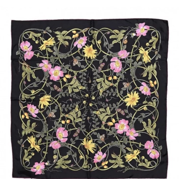GUCCI Silk Floral Black Silk Scarf NWT - Picture 3 of 10